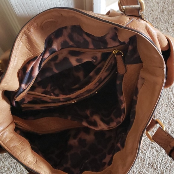 Purse - Picture 2 of 2